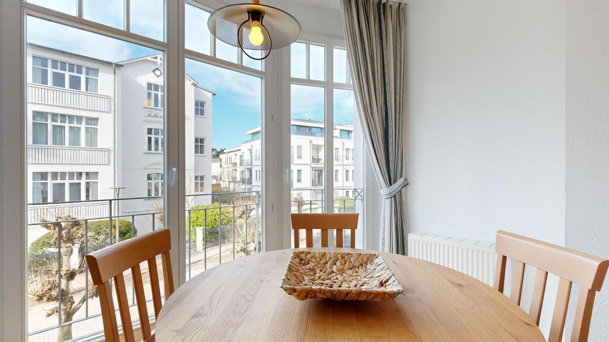 Strandnahe Und Zentral Gelegene Fewo, Hund Willkommen, Haus Saxonia, Apartment Binz